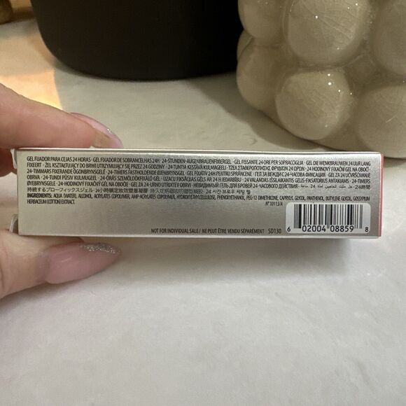 Benefit READY SET BROW 24 Hour Invisible Shaping Setting Gel 0.06oz Travel Size - Picture 3 of 5